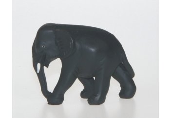 Slon polyston hnědý  kly 8,5 cm  s/4
